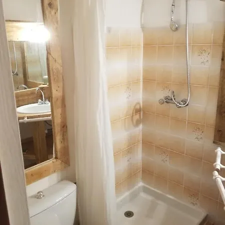 Apartament Les *