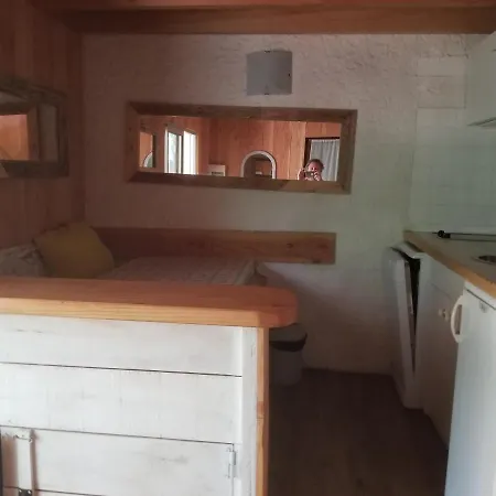 Les Apartament *